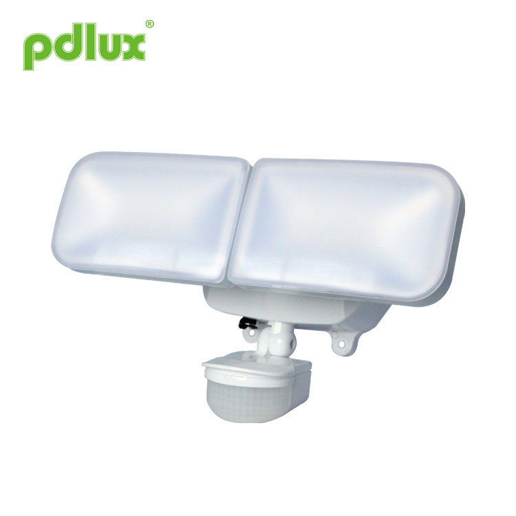 Lâmpada LED com sensor de movimento PIR